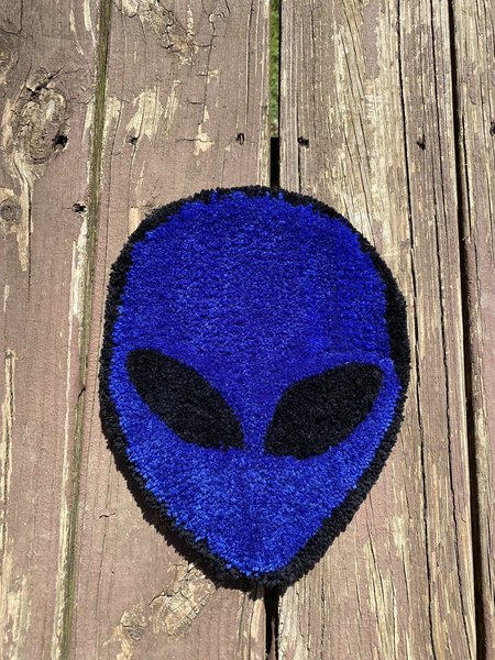 CUSTOM ALIEN RUG